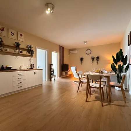 Apartment Gorgeous Seaside #2 *